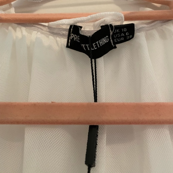 PRETTYLITTLETHING MESH HOOK & EYE UNDERBUST BLOUSE - Picture 4 of 5